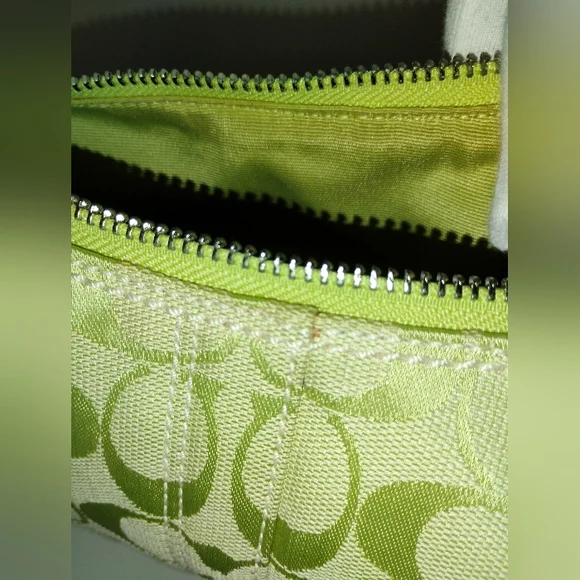 NEW Coach Signature Hobo Bag - Green/White - Picture 12 of 13